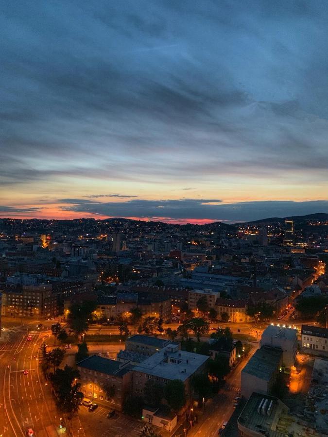 Apartments In Panorama City On 25Th Floor - Amazing View Close To Old Town Bratislava Exterior foto